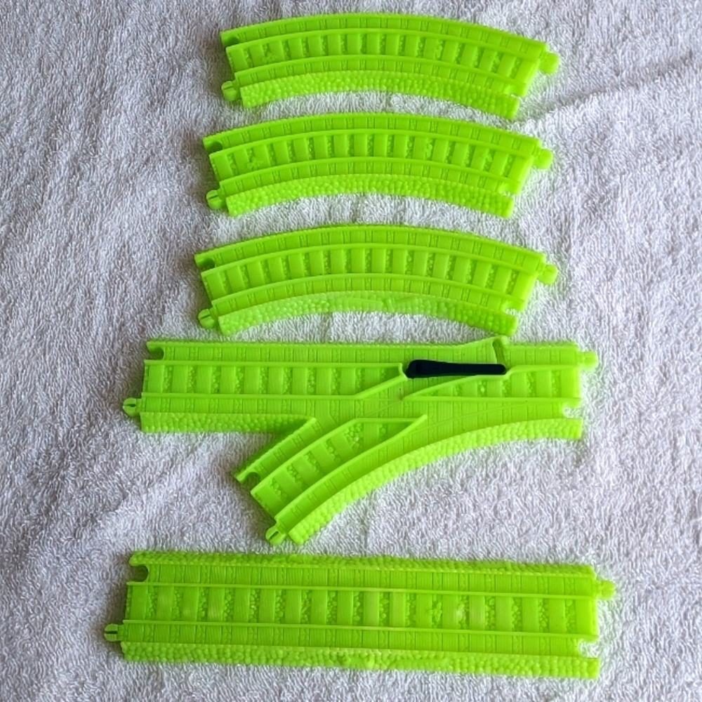 Replacement parts 5pc Thomas & Friends Trackmaster Glowing Track